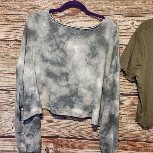 Arizona  set of (2) cropped XXXL tops gray tie dye/ olive green NWT - Picture 3 of 9